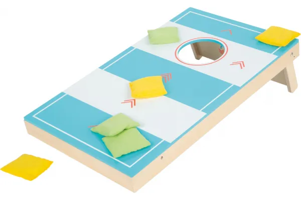 Cornhole un slingu ripas spēle