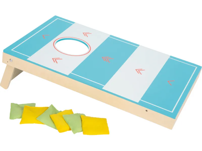 Cornhole and Sling Puck Game "Active“