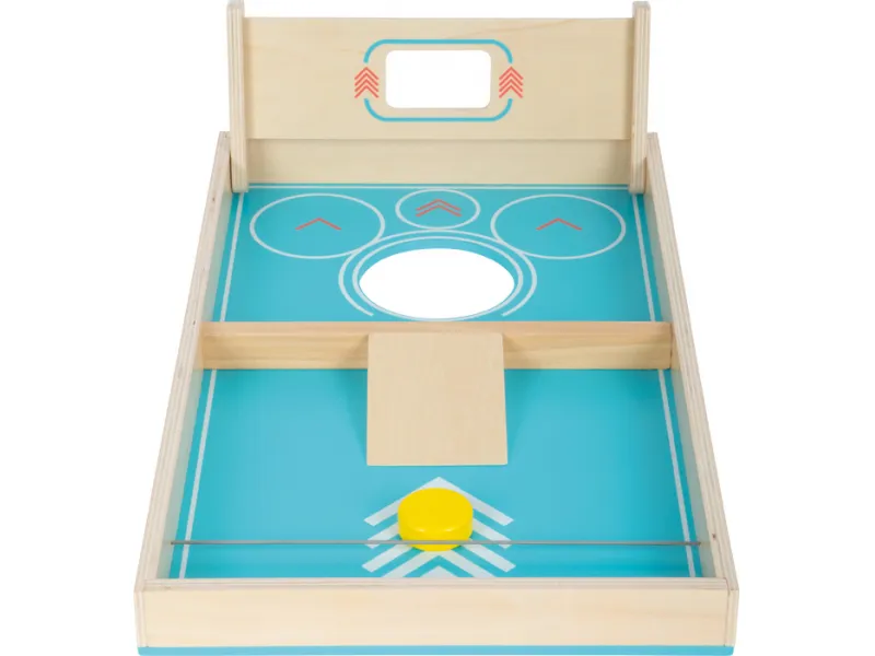 Cornhole and Sling Puck Game "Active“