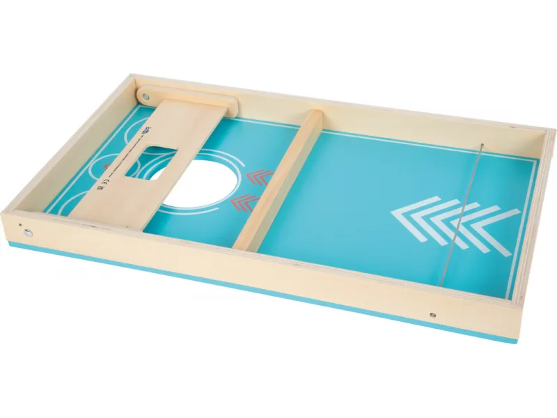 Cornhole and Sling Puck Game "Active“