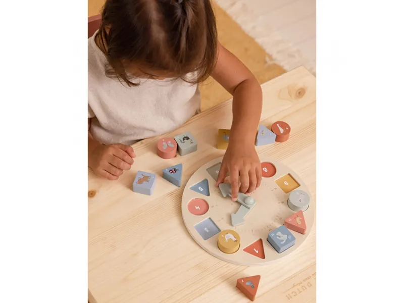 Little Dutch Puzzle Clock